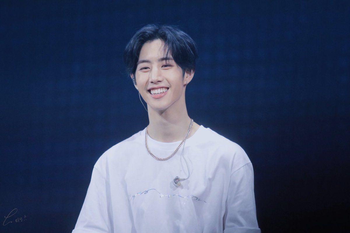 stunning mark tuan