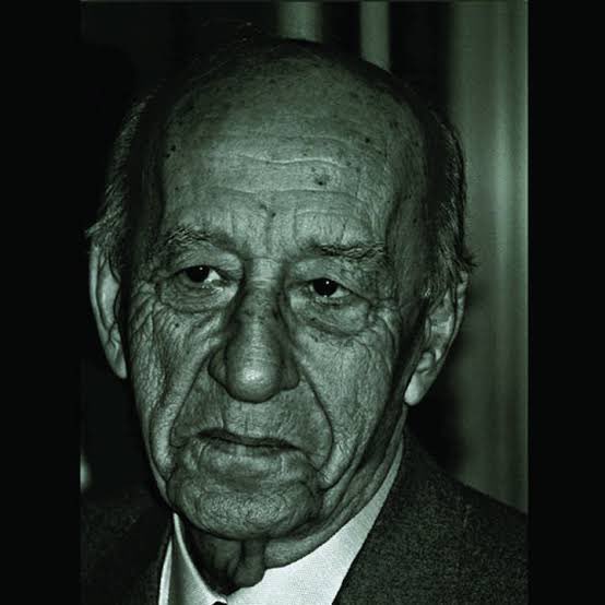 Abdurrahman Öztoprak
(1927-2011)
#abdurrahmanöztoprak #art #abdurrahmanoztoprak #paulklee #istanbul #akyaka #nurullahberk #roma #mayasanatgalerisi #germany #hermitagemuseum #geometriksoyut #venice