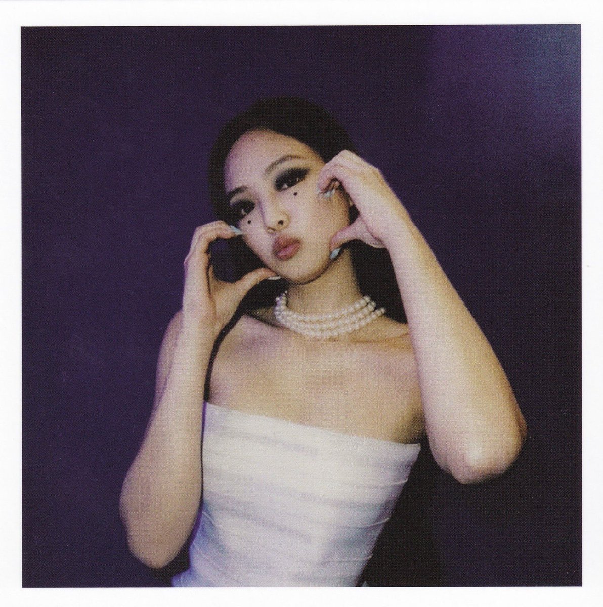 jenniestyle_'s tweet photo. Happy New Year🎉 Let’s be healthy and happy this year! Sorry for not being with you much in 2020. Wish you all the best🎊 Love and miss you guys!😘 https://t.co/tBtzrb3jAz