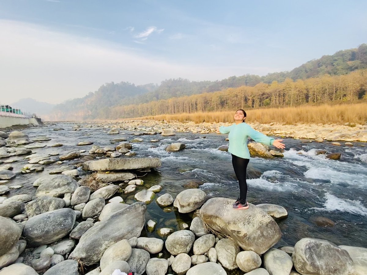 meSonalee's tweet image. Happy new year !!!

Looking forward to the days.. 
When corona is a beer again.
Donald is a duck.
Tiers are on a cake.
And bubbles are only in champagne and baths.

To not the #newnormal but 
the good #oldnormal days!!

#toabrighterfuture #2021 #sonaleekulkarni #happynewyear2021