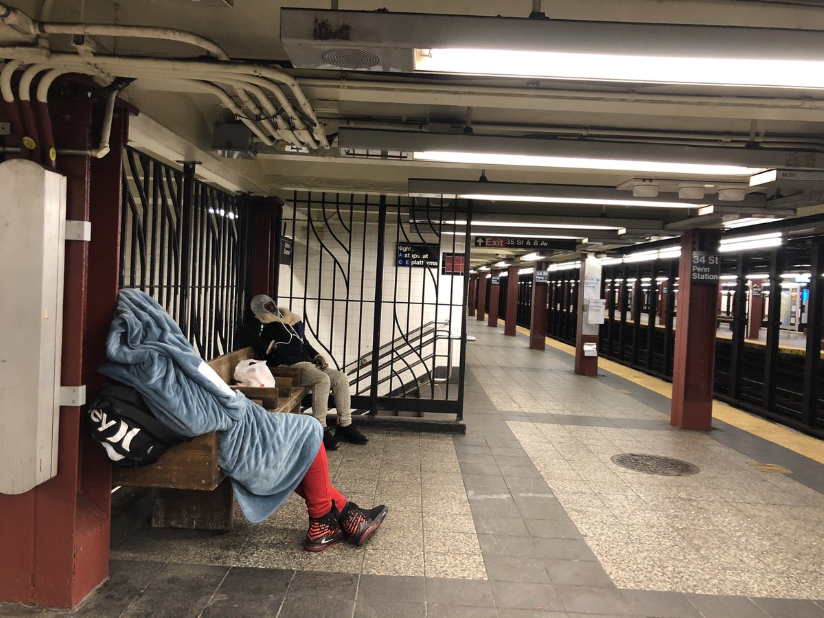 Checking out the new Moynihan Train Hall, truly a tale of 2 stations right now. Saw some drug dealing, stepped over loose food debris, passed a guy smoking a joint next to the subway at Penn, but on the other side...