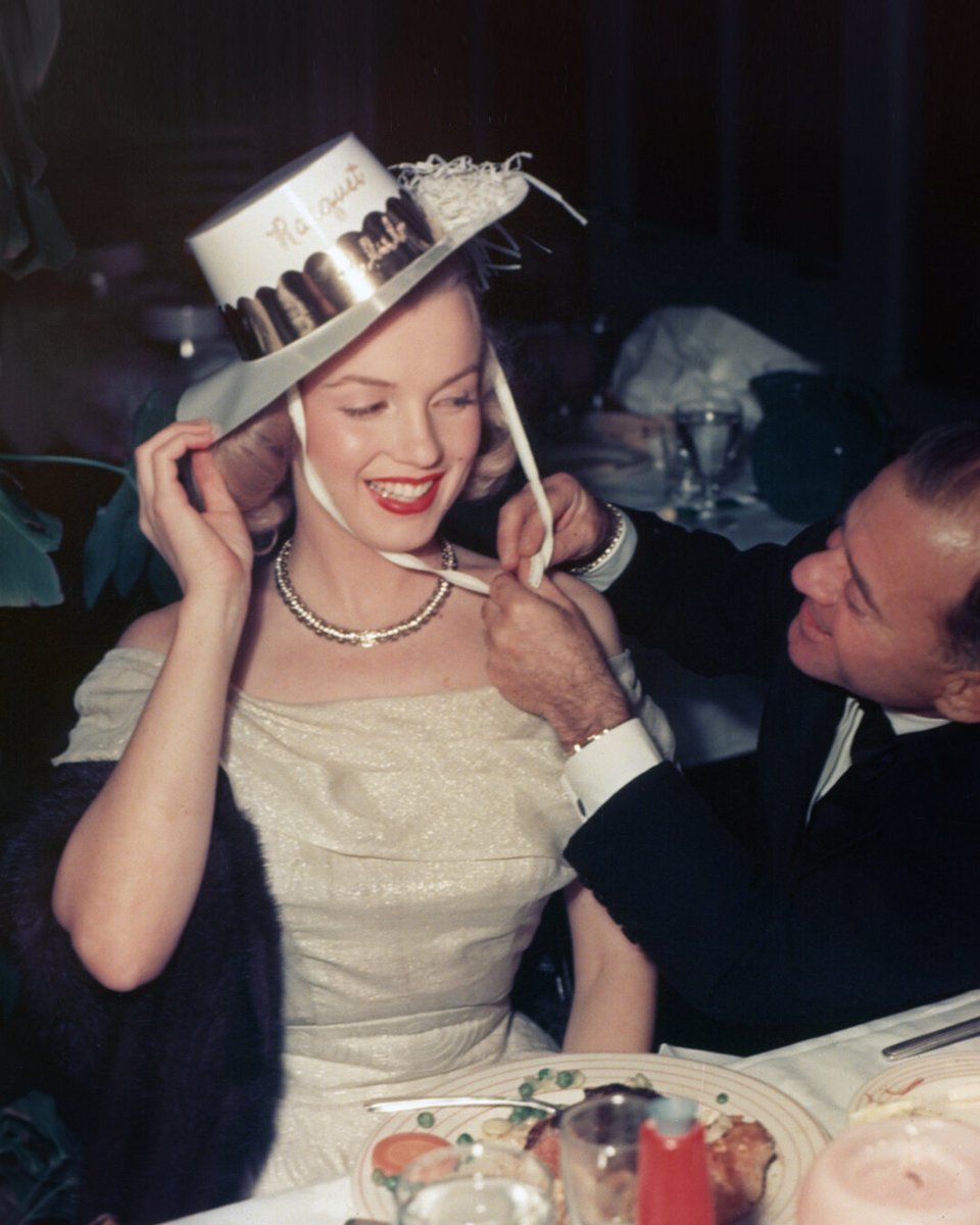 Happy 2021! ✨Marilyn Monroe New Years Eve Party, 1948. 

📸: #BernardOfHollywood

#MarilynMonroe #NewYear #2021