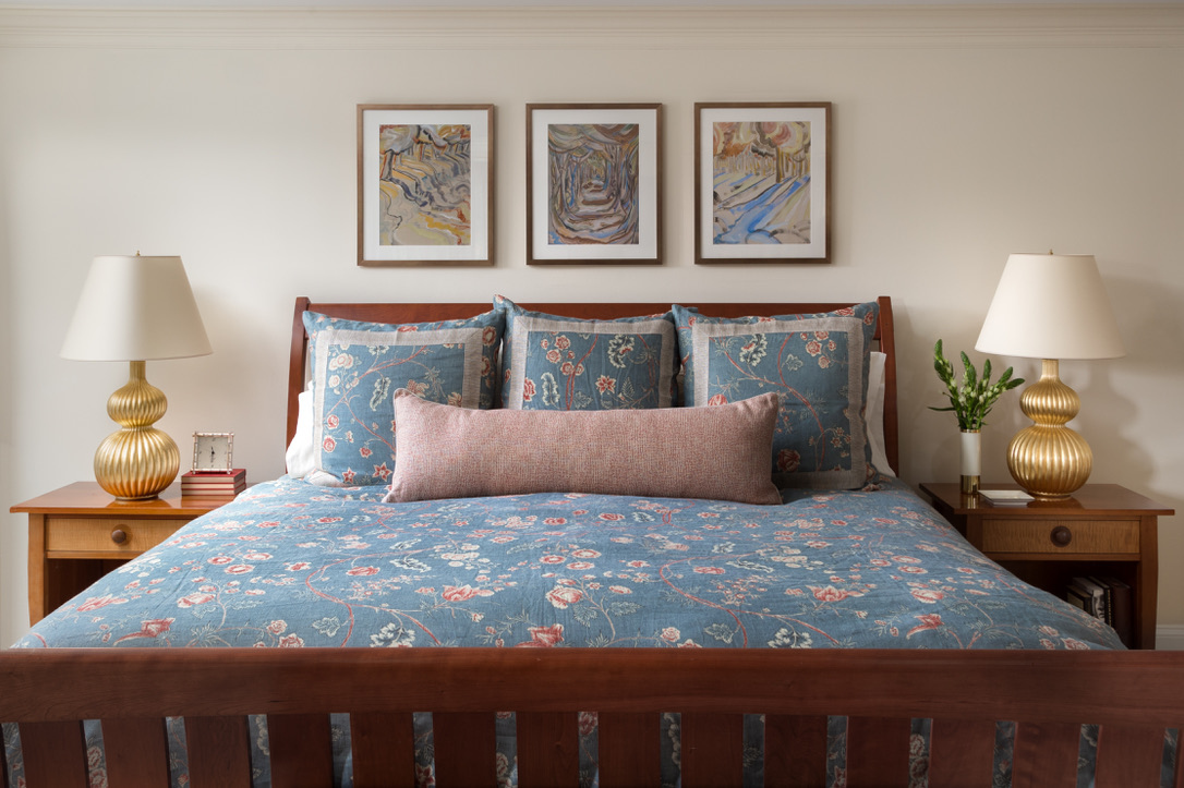 I think I'll stay here for just a leeeetle longer. #happynewyear #symmetry #masterbedroom #interiordesign #dcdesigner @circalighting @romo_fabrics @markalexander_ma