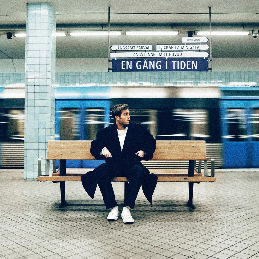 Benjamin Ingrosso >> album "EN GÅNG I TIDEN" Eqp7EtCW8AIf22x?format=jpg&name=medium