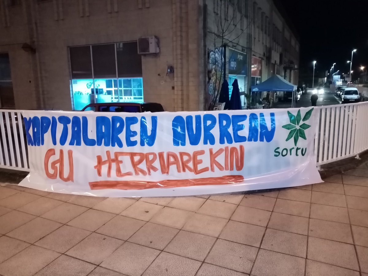 Eta 2021ean jarraituko dogu. Ezberdinekin lan eginez, umiltasunez eta ilusioz, herri aske eta hobe baten alde borrokan. Estatu zapaltzaile eta kapitalisten aurrean, gu herriarekin. Urte berri gorri, more eta berde on. Iraultza eta bizi!