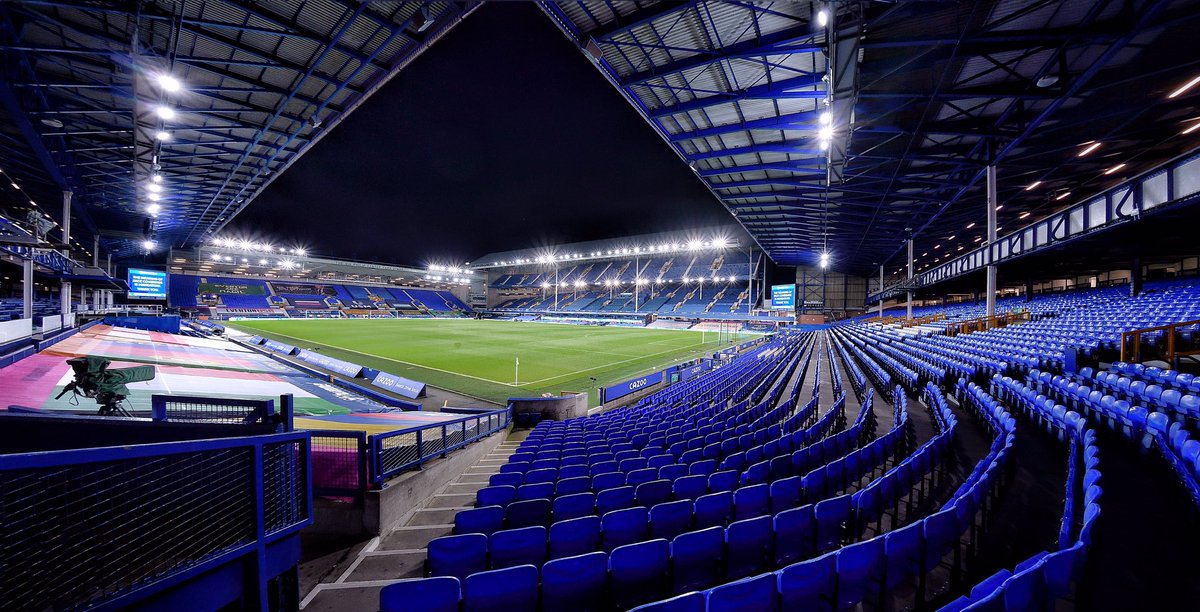 RT @bluemcardle: Goodison Park.
Up the new year Toffees! https://t.co/Yf8Yc2njFk