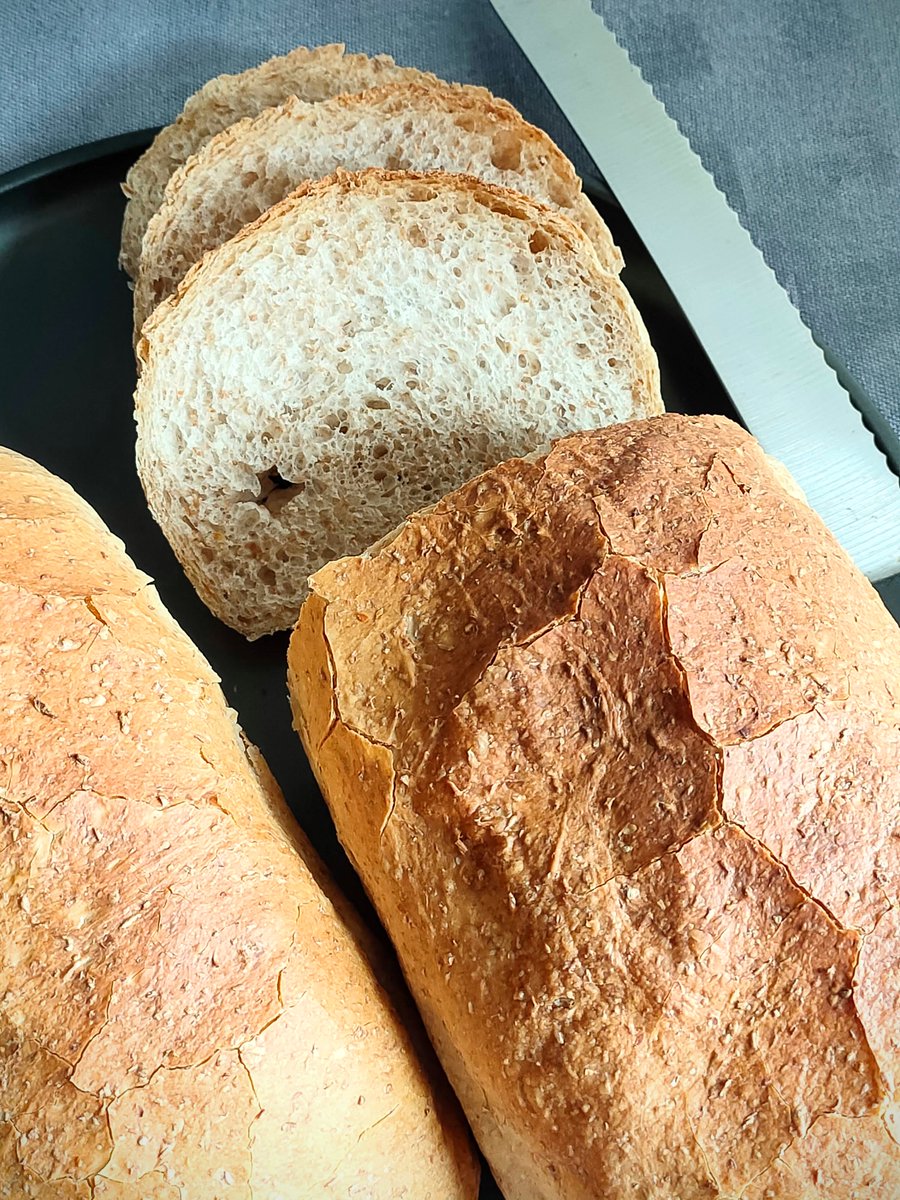 littlefoodfairy's tweet photo. After may trials and errors, baking #wholemeal or semi-wholemeal bread is not that scary a thing to do https://t.co/dzFMCS9xAJ
#wholewheat #homebaking #NewYearDay #newyearbake #NewYear2021 #lovetocook https://t.co/tOPea9dxg9