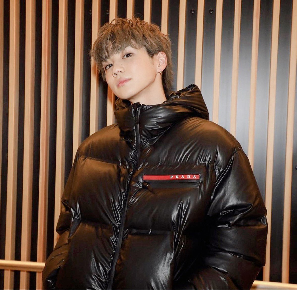 これがあのダウンジャケットかな〜 またまたPRADA様で😖♡ #吉野北人