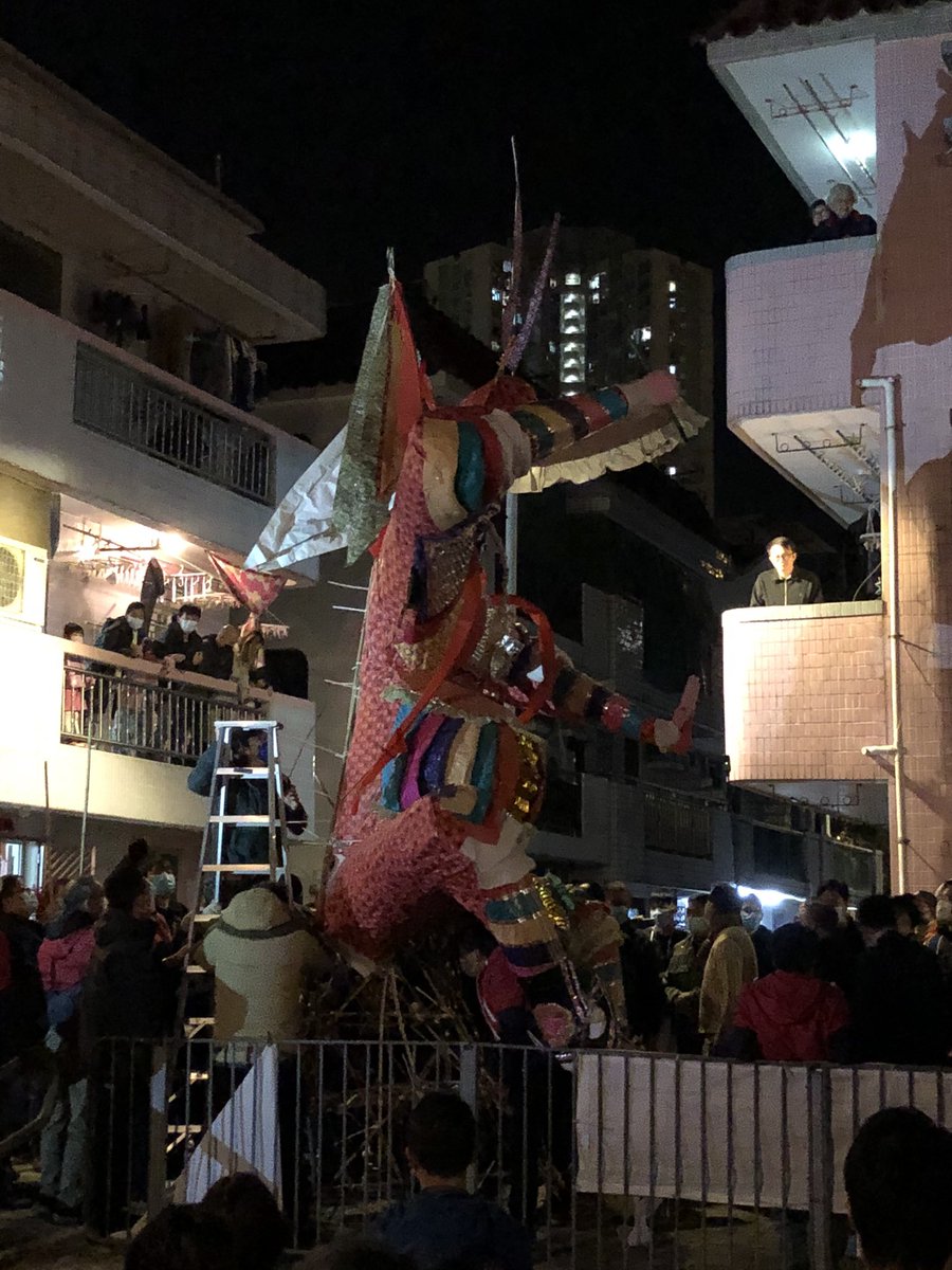 住宅地までご挨拶に行きます。