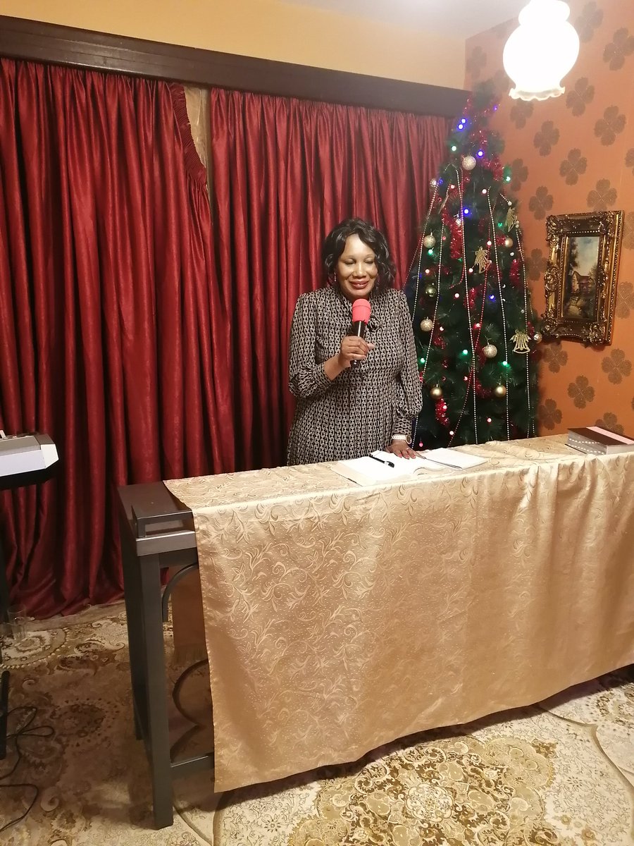 NekesaWasi's tweet photo. @MacOkuru @NekesaWasi @collo_mfalme @PhibbyTM @LoiceTabitha @FredSimiyu_ Happy New year 2021,year of  His transforming presence. https://t.co/YLM8RgTLFE