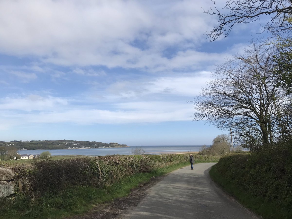Exploring Afon  #Nodwydd  #Anglesey - Flows through  #Pentraeth (which means “head of the beach”) on its way to Red Wharf Bay  #language  #heritage  #landscape  #geography  #Wales  #RiversOfWales  #IrishSea  #stayinglocal  #Covid19  #placename  #thread