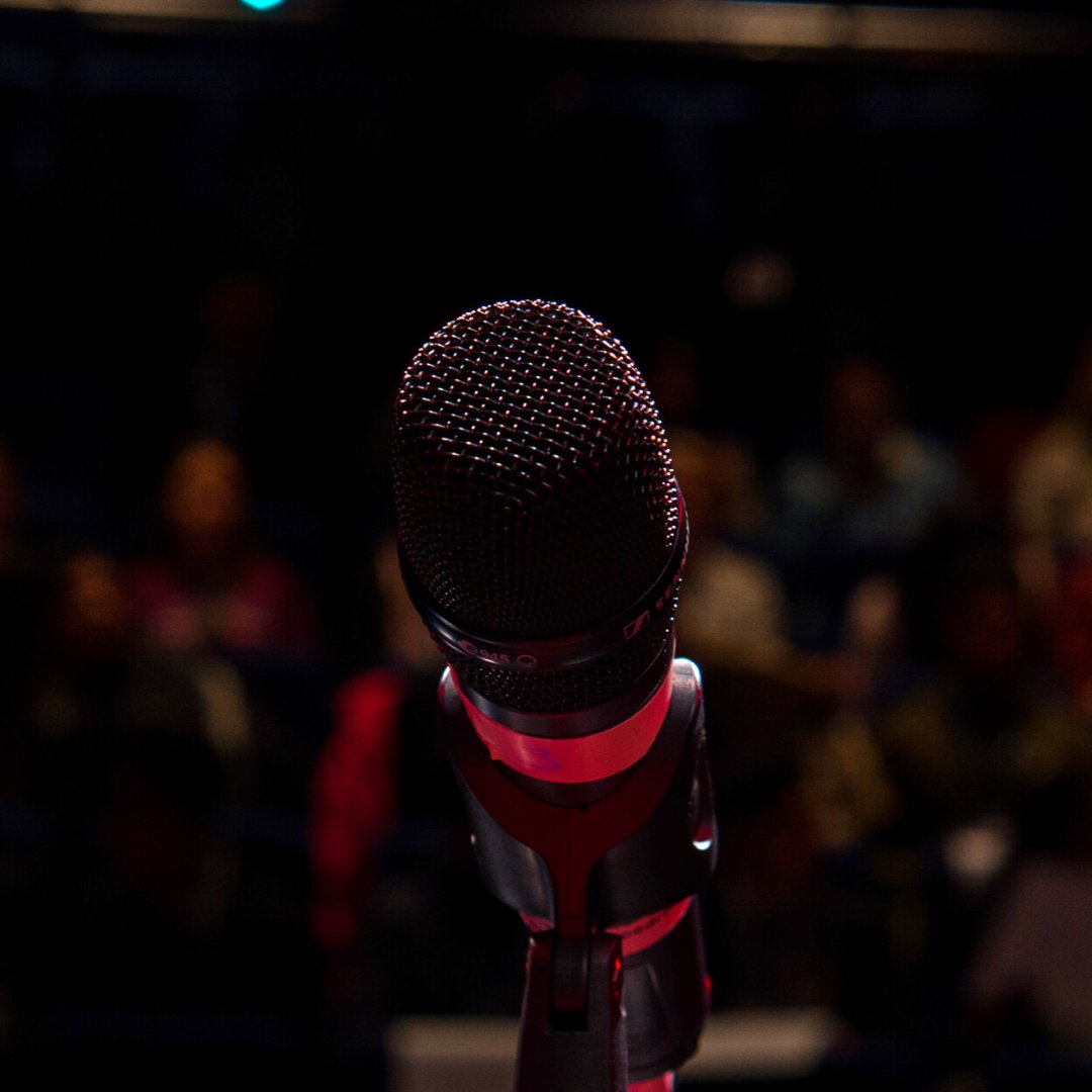 PSA 📣 <a href="/TEDxYouthBrum/">TEDxYouth@Brum</a> Speaker Applications Now Live 📣

Do you have an innovative idea, a vision for the future, or call-to-action worth sharing on the TEDx stage? 🎤 🔴  

Apply now! tedxyouthbrum.co.uk/speak Deadline Sun. 31st Jan. 

RE-TWEET or TAG someone that inspires you!  ✨