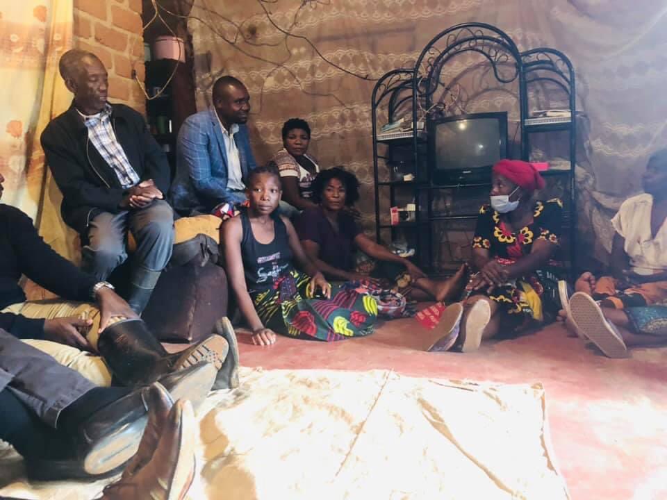 UPNDZM's tweet photo. Pres. HH currently visiting victims of floods in Mumbwa. The President also helping the families that were heavily affected. https://t.co/0SuVVgXSF2