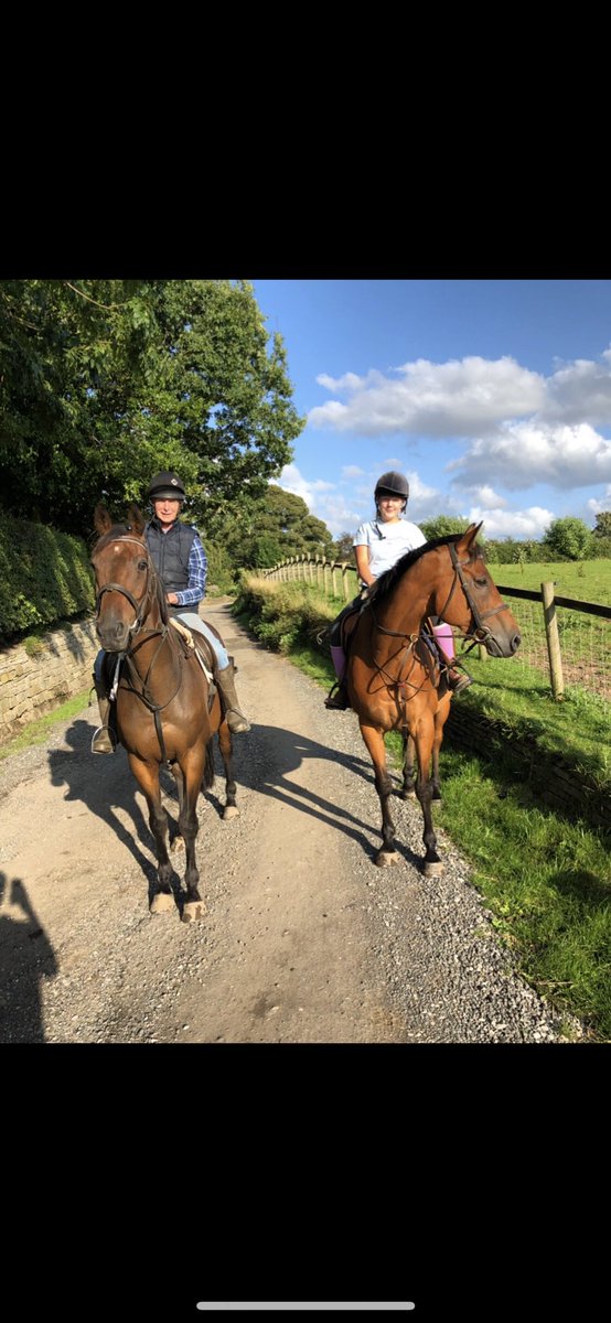 Ettyhol's tweet photo. Here’s to another year loving them both more and more 🥰 #dad #lionel https://t.co/axGdvXucAy