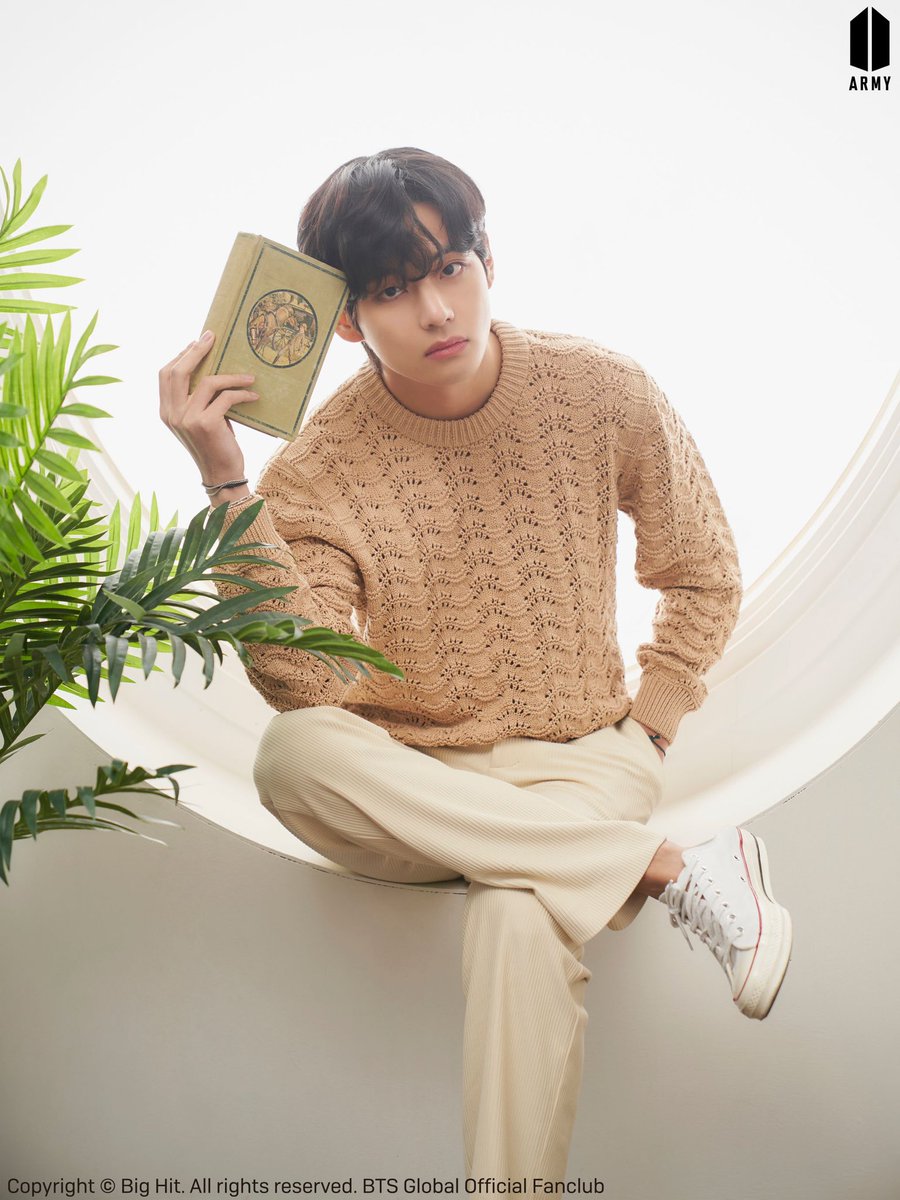 Kim Taehyung as Prince Eric : An enchanting thread.