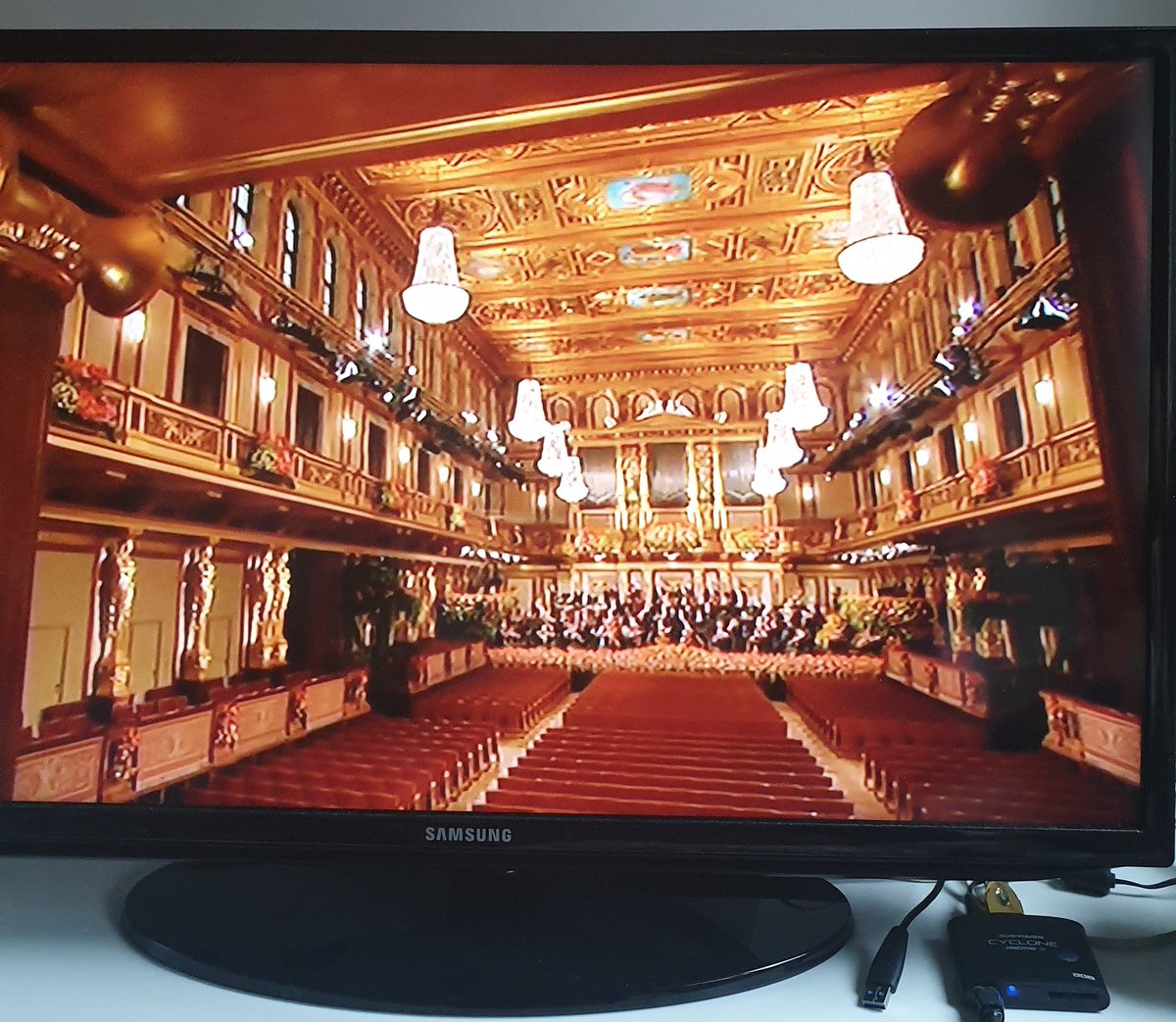 maxinekwokvln's tweet photo. "Music is not just entertainment - it's a mission to make society better." Well said Maestro Muti @Vienna_Phil https://t.co/N2tHRiaLF4