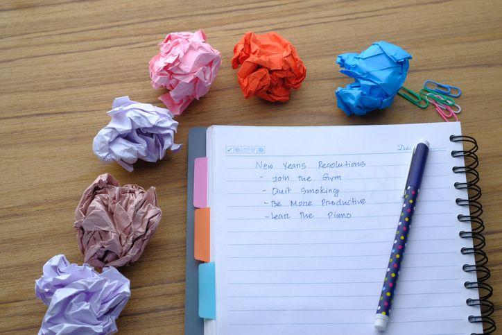 "Une résolution, ce n’est pas seulement une vague intention. C’est un engagement pris envers soi-même pour atteindre un objectif, en ayant conscience des difficultés qui nous attendent", estime Christophe André. Faut-il se moquer des bonnes résolutions ? franceculture.fr/emissions/la-v…