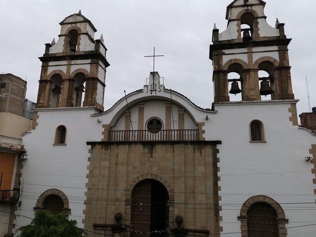 Lograremos que Cochabamba sea una región de Oportunidades.
Así como se construyeron los más importates símbolos de la historia.
#Cochabamba #region de #oportunidades #dinamiza la #Economia #Bolivia <a href="/CEPB_Bolivia/">CEPB</a> <a href="/cncbol/">CNC Bolivia</a> <a href="/CNIBolivia/">CNI BOLIVIA</a>