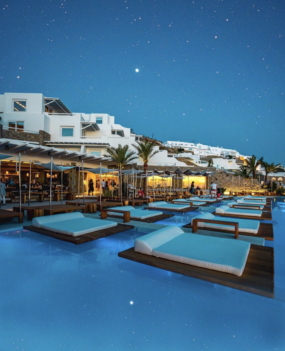 INTERIORPORN1's tweet photo. Magical nights in Mykonos, Greece https://t.co/z4TF1EDfw6