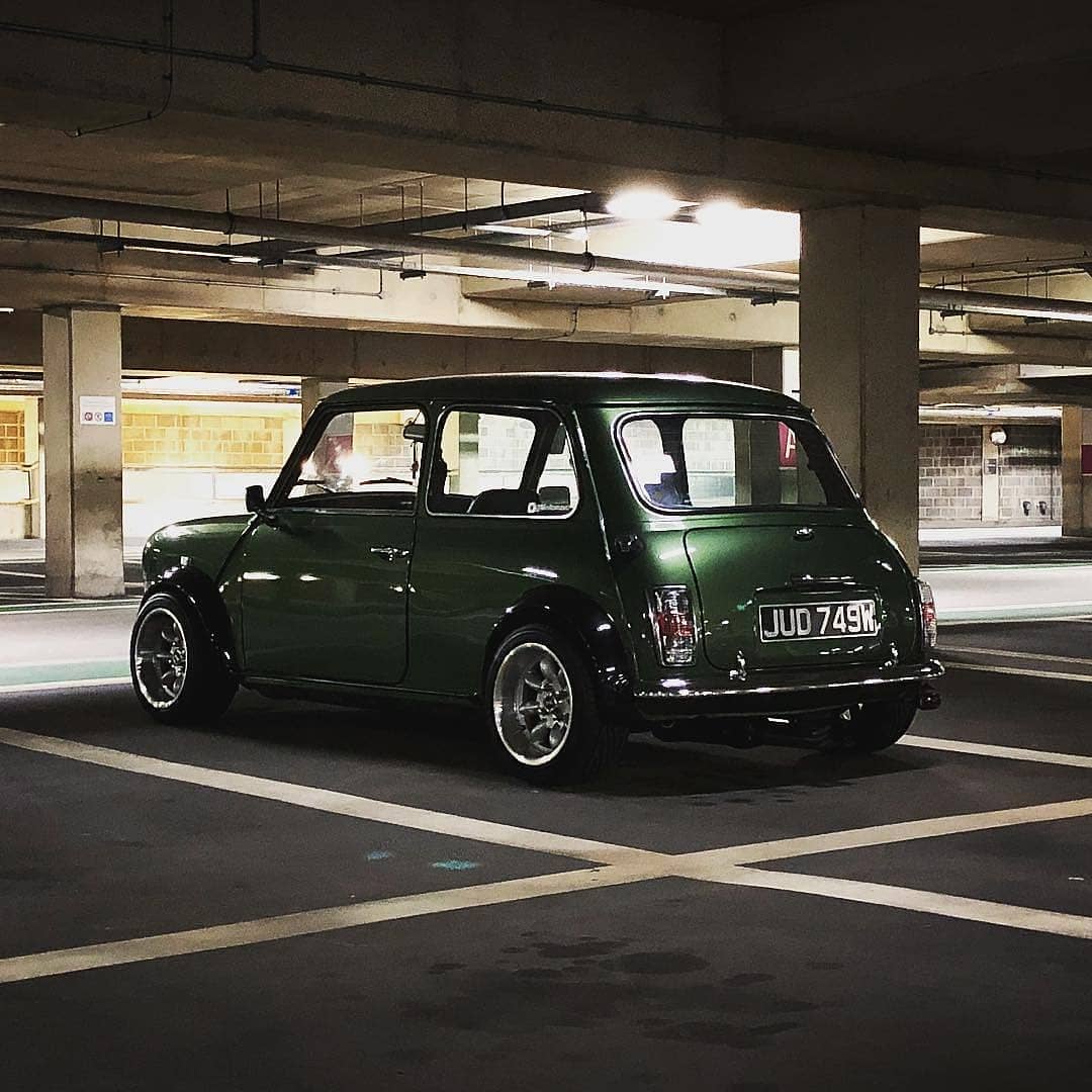 justminicooper's tweet photo. What a great Mini...
Owner: @minitomassi 
#carlifestyle #vintagecars #oldcar #cargasm #mini #minicooper #britishcars  #minilife #ohsoretro #minifan #minicar #miniclub #miniclassic #miniuk #minioftheday #classicmini  #globalmini #minimania #ukminis #rovermini #oldmini #austinmini https://t.co/z2FjBtQnLx