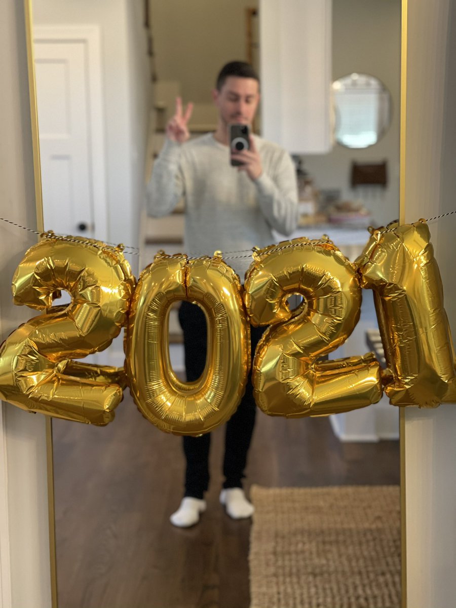 CookClassroom's tweet image. The year reminded me of a few important truths:
✨We all need to slow down.
✨Life IS truly about the little things.
✨It is not a classroom that makes a teacher.
✨We are all more capable than we know.
✨ A little bit of grace goes a long way. 
What did 2020 teach or remind you?