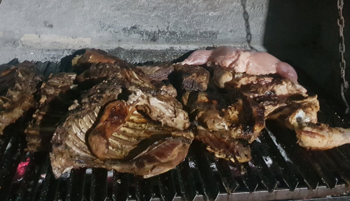 NatyNatOk's tweet photo. Día 365
Panza llena corazón contento.
Vamos a ver que me espera para el Día 1 del 2021

#Feliz2021 
#FelizAñoNuevo https://t.co/NH5ulidP5r