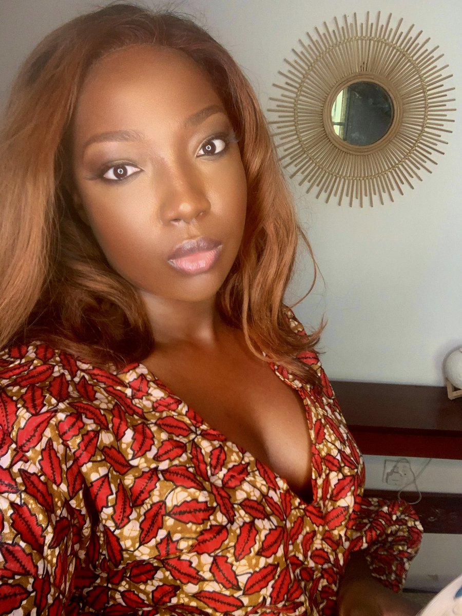Ayosphilosophy's tweet photo. Wishing you all a glorious decade ahead!🥰🥂 https://t.co/csESQMYVxG