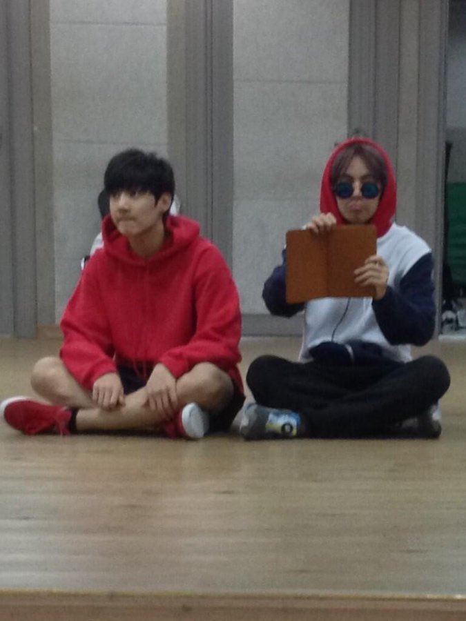 A thread of Taekook selca we got through the years-