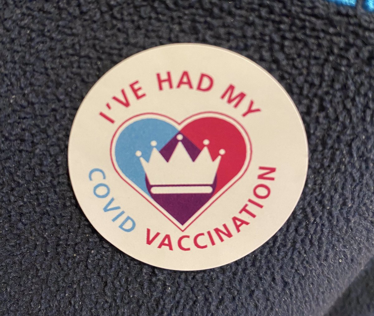 DrDeclanORegan's tweet image. Great way to start 2021 and will be vaccinating next week! #DocsforVax