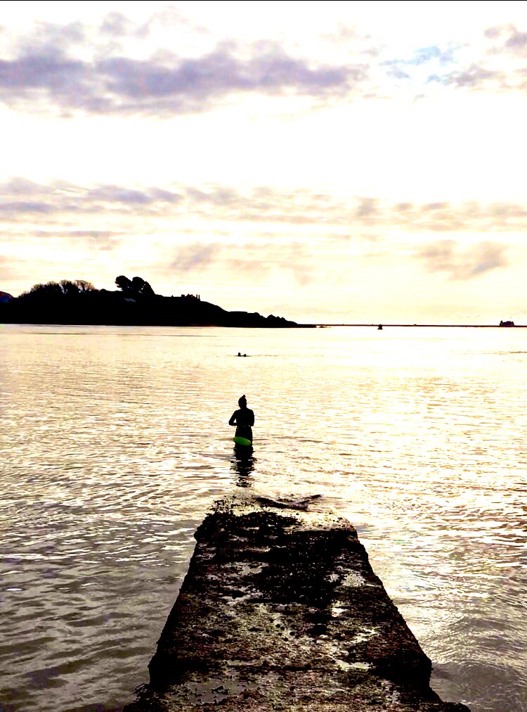 acottish's tweet photo. Starting 2021 in the sea ❤️🌊❄️.          #wildswimming #firestonebay https://t.co/JFedjfAEjM