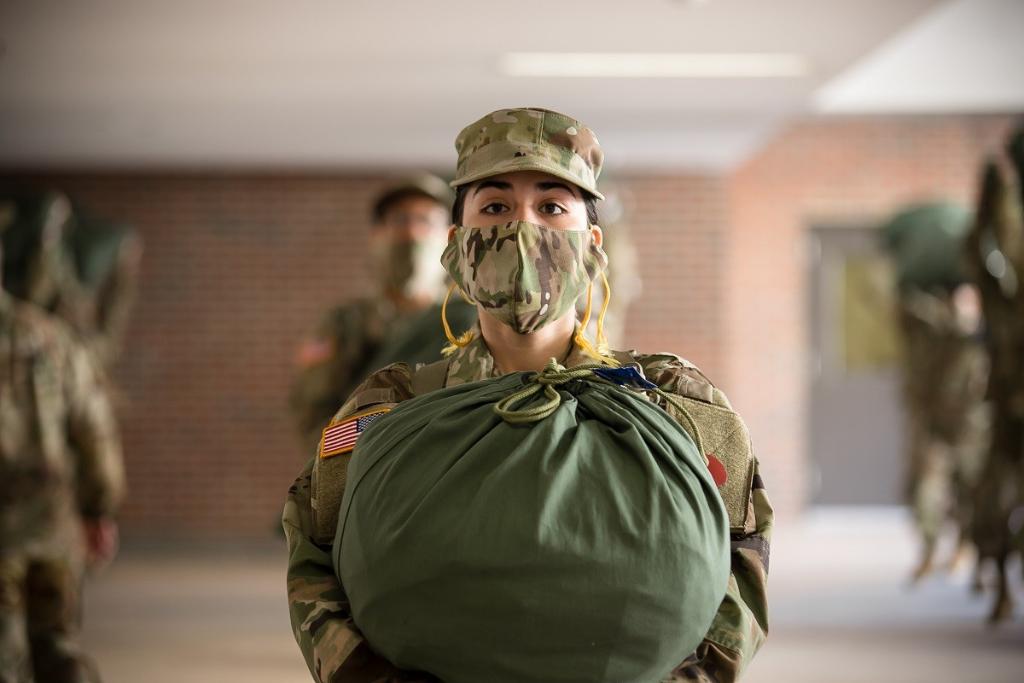 USArmy's tweet photo. "Nothing will work unless you do." - Maya Angelou 

A new year brings new challenges -- and with it, new opportunities. 

We're ready. 💪 

#HappyNewYear | #Goodbye2020 | #Hello2021 

📸 by Saskia Gabriel https://t.co/iVEHltRIs2