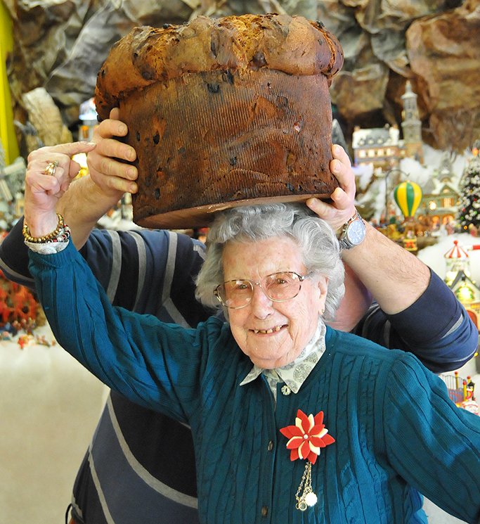 un #2021 migliore è il minimo in cui sperare con fiducia e #determinazione Il libro della #VITA è fatto di tante ricette da riempire ancora con i vostri #dolci ! Auguri a tutti i #maestri #pasticceri di <a href="/ampitweet/">AMPI</a> <a href="/Rinaldinipastry/">Roberto Rinaldini</a> <a href="/iginiomassari/">Iginio Massari</a> @MartesanaMilano #intestaunidea 🍰