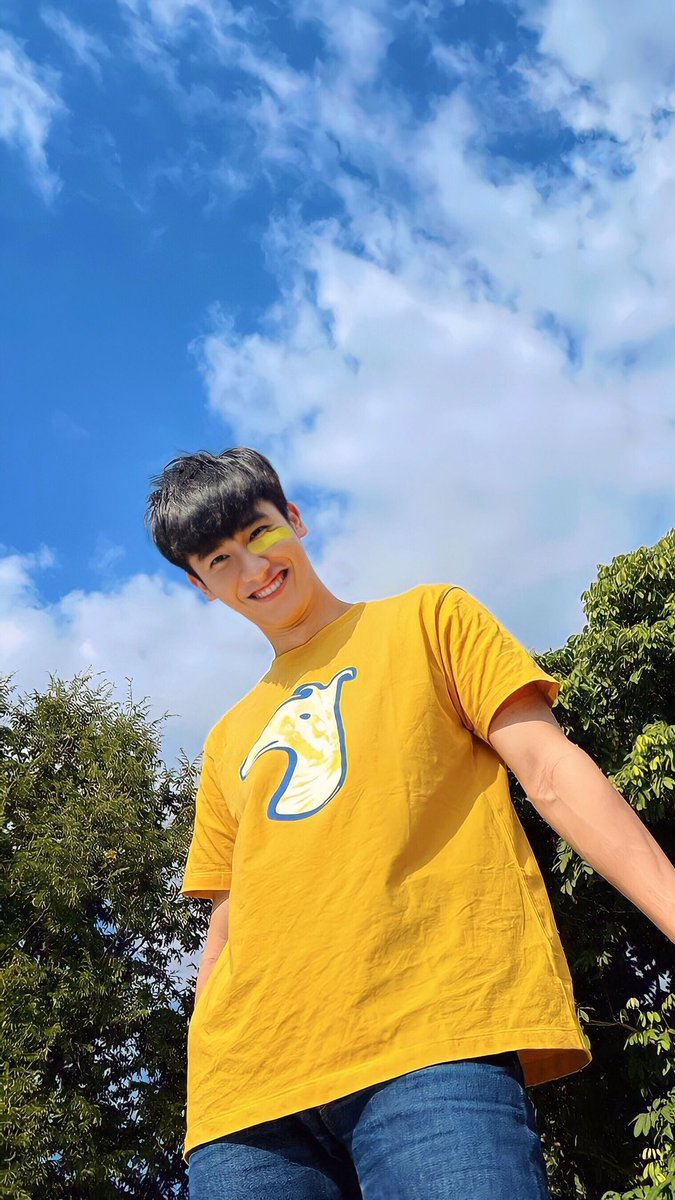 taysasterlover's tweet photo. You are my sunshine, my only sunshine. #Tawan_v https://t.co/vEdvALhClE