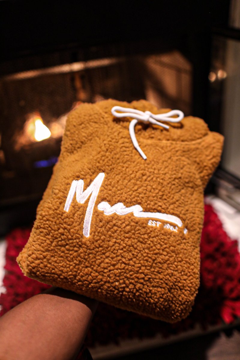 MaccClothing's tweet image. a simple RETWEET &amp;amp; FOLLOW can get you a free FURR Hoodie 🐻🔥