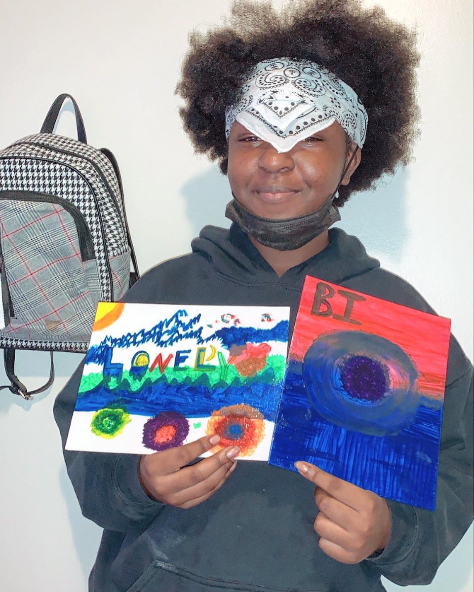 GrownManRecs's tweet photo. @Zah97770132 is a young artist 👩🏾‍🎤 she’s selling her art now &amp; would love your support! 🎨 Contact her for more details &amp; requests! 
#YoungArtist #Painter #LetsPaint #NewYear #Zah #GrownManRecords https://t.co/bTLDn0lPgv