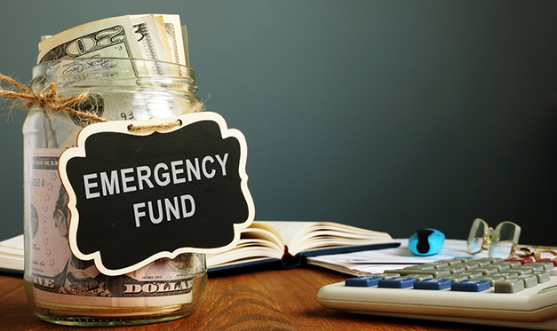 3/ Financial StabilityAfter being financially solvent, you have saved enough to create an emergency fundBut how much and what should you use it for?