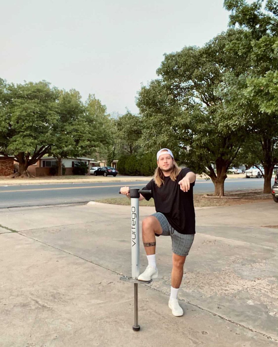 Hello, 2021! Check out what @therayalmond uses as his prime pogo! Get yourself a V4 Pogo this year and see what all the hype is about!
.
.
.
vurtegopogo.com