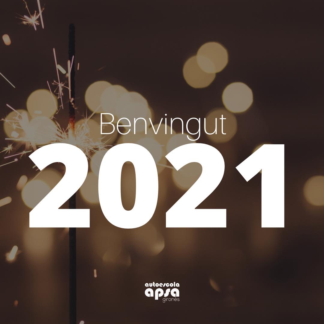 autoescola_apsa's tweet photo. Avui donem la benvinguda al 2021✨ Despedim el 2020, un any que ens ha ensenyat que la verdadera sort és tenir-nos. Gràcies a tots vosaltres per confiar un any més amb nosaltres! Feliç any a tots i que aquest nou any ens retorni tots els petons i abraçades! 😘❤️

#autoescola https://t.co/XuhBPLcW6l
