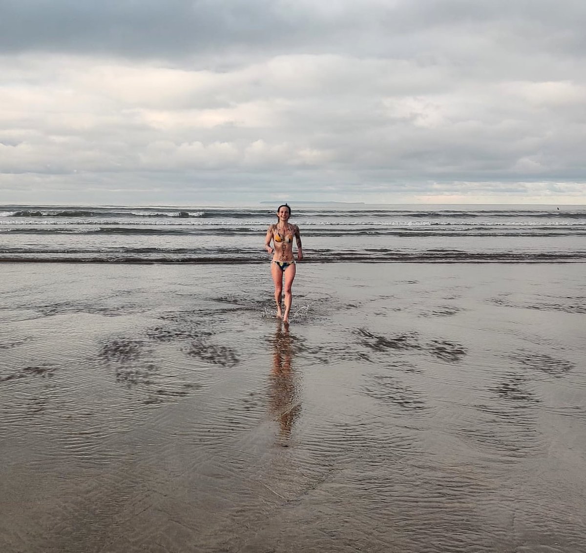 Bex Simon tweet media