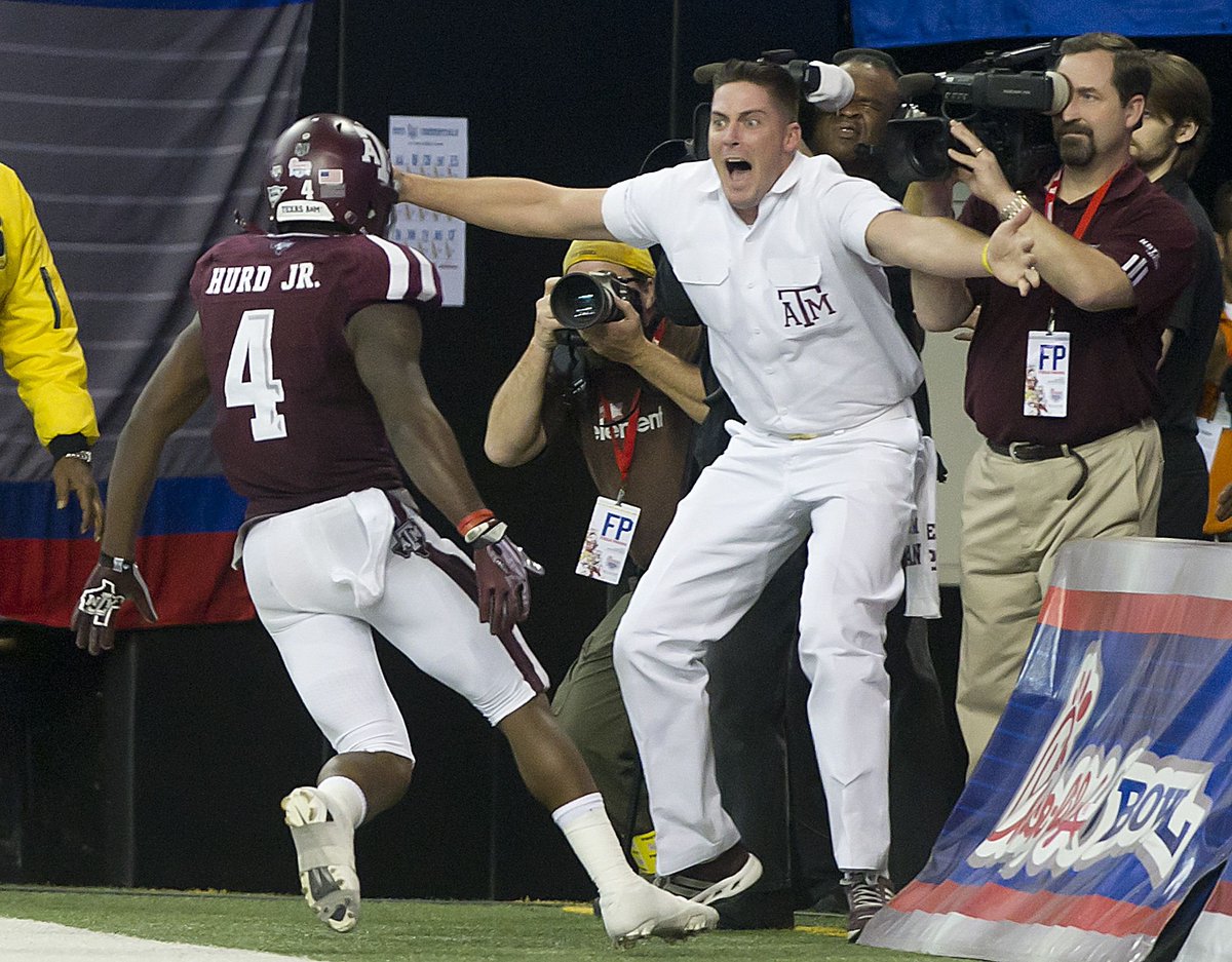RoyMay15's tweet photo. Seven years ago, yesterday, was my favorite football memory of all time. Also, one of the most ridiculous pictures of me in existence. And that's saying something🤣 #GigEm https://t.co/tqhqxFMDiQ