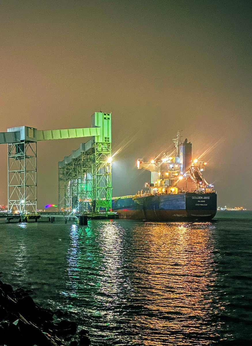 2021 begins with Golden Jake now at the grain pier.