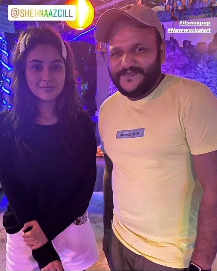 Shalukijaanshe1's tweet image. #NewWorkAlert means something coming new 💃💃
@ishehnaaz_gill 
.
#ShehnaazGill #Shehnaazians