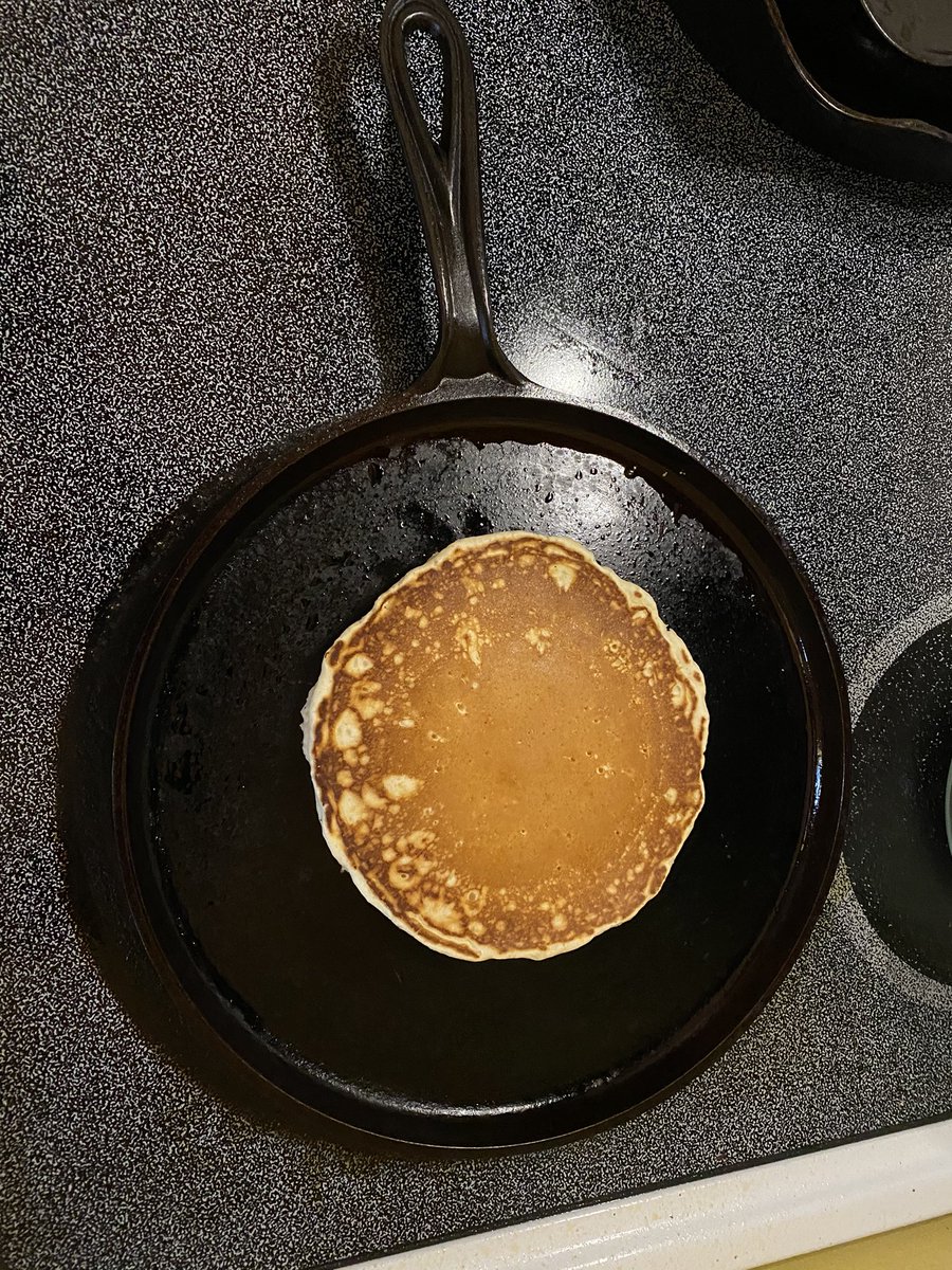 WhatDadIsCooki1's tweet photo. @GliersMeats goetta in the #Lodge single-notch skillet and pancakes on a #BottomGateMarked griddle.

So far, so good 2021!

#VintageCastIron
#CastIronCooking https://t.co/UgBwZV5g3k