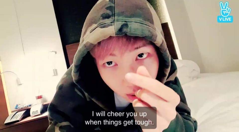 follow me i’ll make u smile 