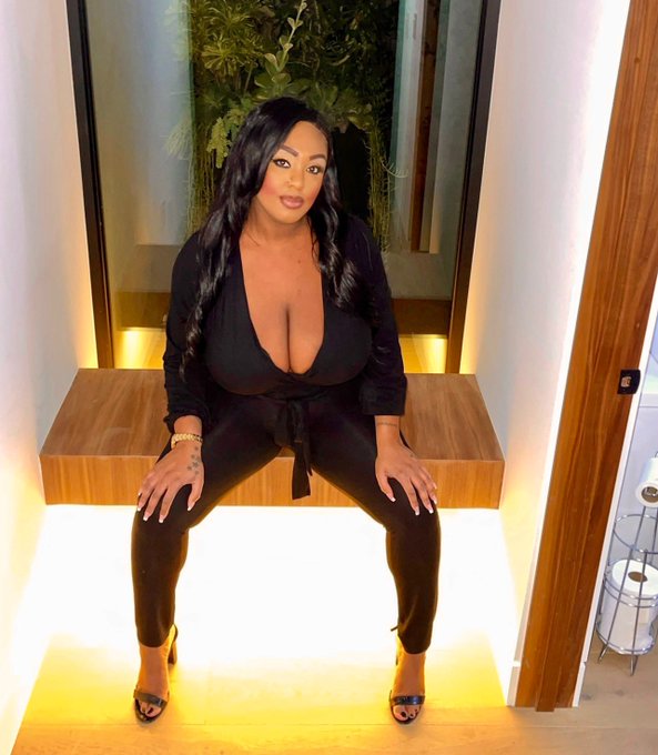 Happy New Year 🎊🎈https://t.co/7JOFrajkhW #losangeles #california #happynewyear #newyearseve https://t<a href="/tag/losangeles"class="tags">#losangeles</a><a href="/tag/california"class="tags"><span>#california</span></a><a href="/tag/happynewyear"class="tags"><span>#happynewyear</span></a><a href="/tag/newyearseve"class="tags"><span>#newyearseve</span></a>