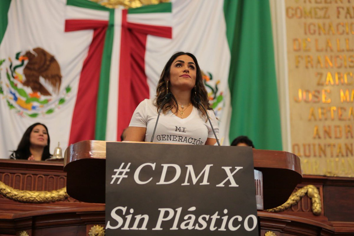 AlessandraRdlv's tweet image. A partir de hoy, los PLÁSTICOS de un solo uso están prohibidos en la CMDX. 

Fue un camino largo, no solo el que yo viví y luché, fueron años de lucha de otros legisladores y ONGS. 

Abro hilo 🧵 con toda la información al respecto y para sus dudas.

Gracias por compartir.