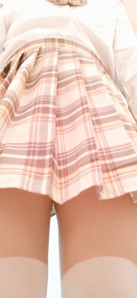 TakanashiMoon's tweet photo. #陽向ここみ 
受験と仕事はたくさんの関係、今回のDD女装戦参加できなかった…
下次一定！（意味は続き絶対参加します）（読：シャ ツ イ ヂン）

以前の女装写真↓ https://t.co/u8S1uFvz9E