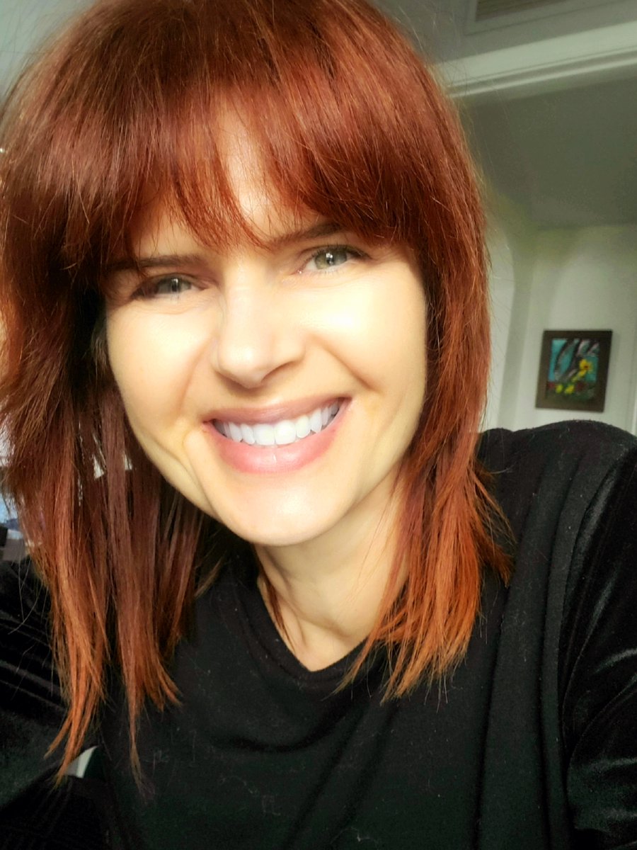 Starting this new year with hope in my heart and a community of beautiful souls surrounding me. When we think not just of ourselves, but how we can be of service to those around us, we all win. #NewYearsDay #DayOne2021