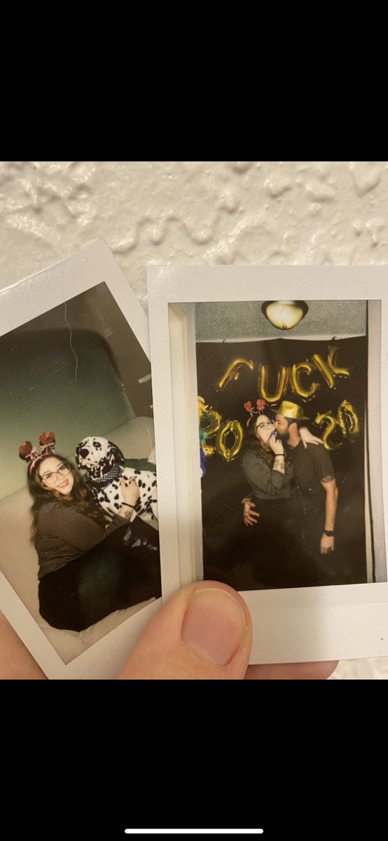 letsgetshelly's tweet photo. Happy New Years and happy birthday to my Boomer!! 🥳 https://t.co/akE3yZi897