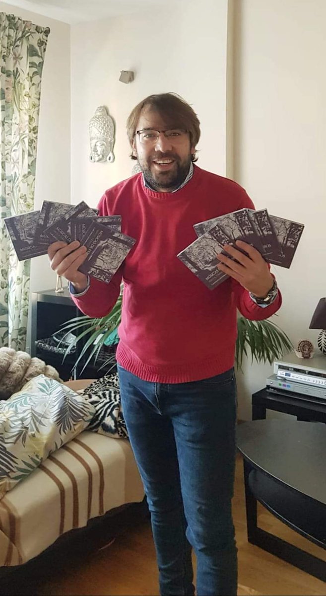 ¡¡¡Chegou o día... empezou a romería!!!
Jajajaja... the day came... party started... jajajaja

🏷Modo Enviando🏷
💿"Músicas de Ferreiros"💿

#FolkMadridNorte